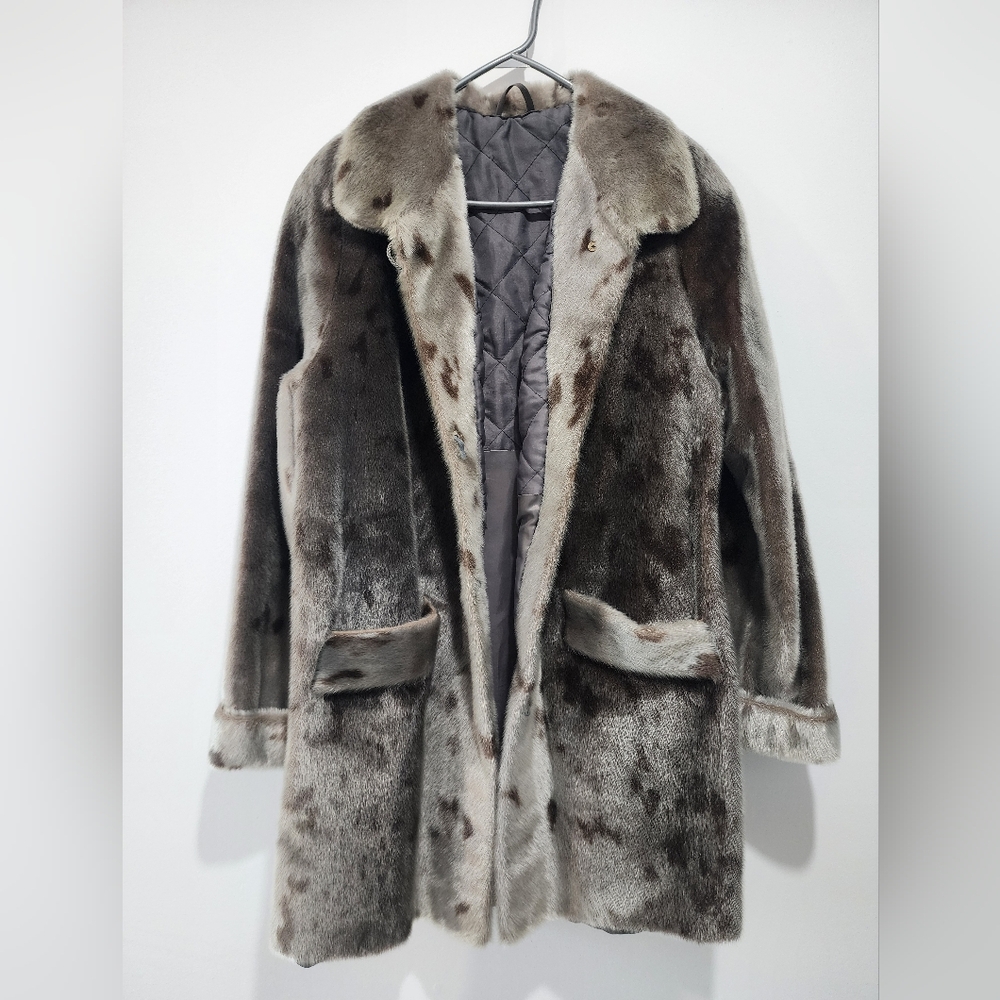 Vintage Real Fur Coat – Mid Length – Excellent Condition